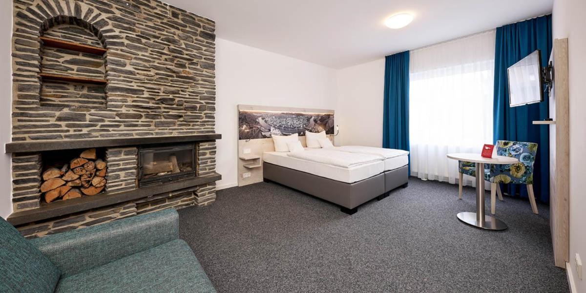 Sonnenuhr Bed & Breakfast Bernkastel-Kues Bagian luar foto