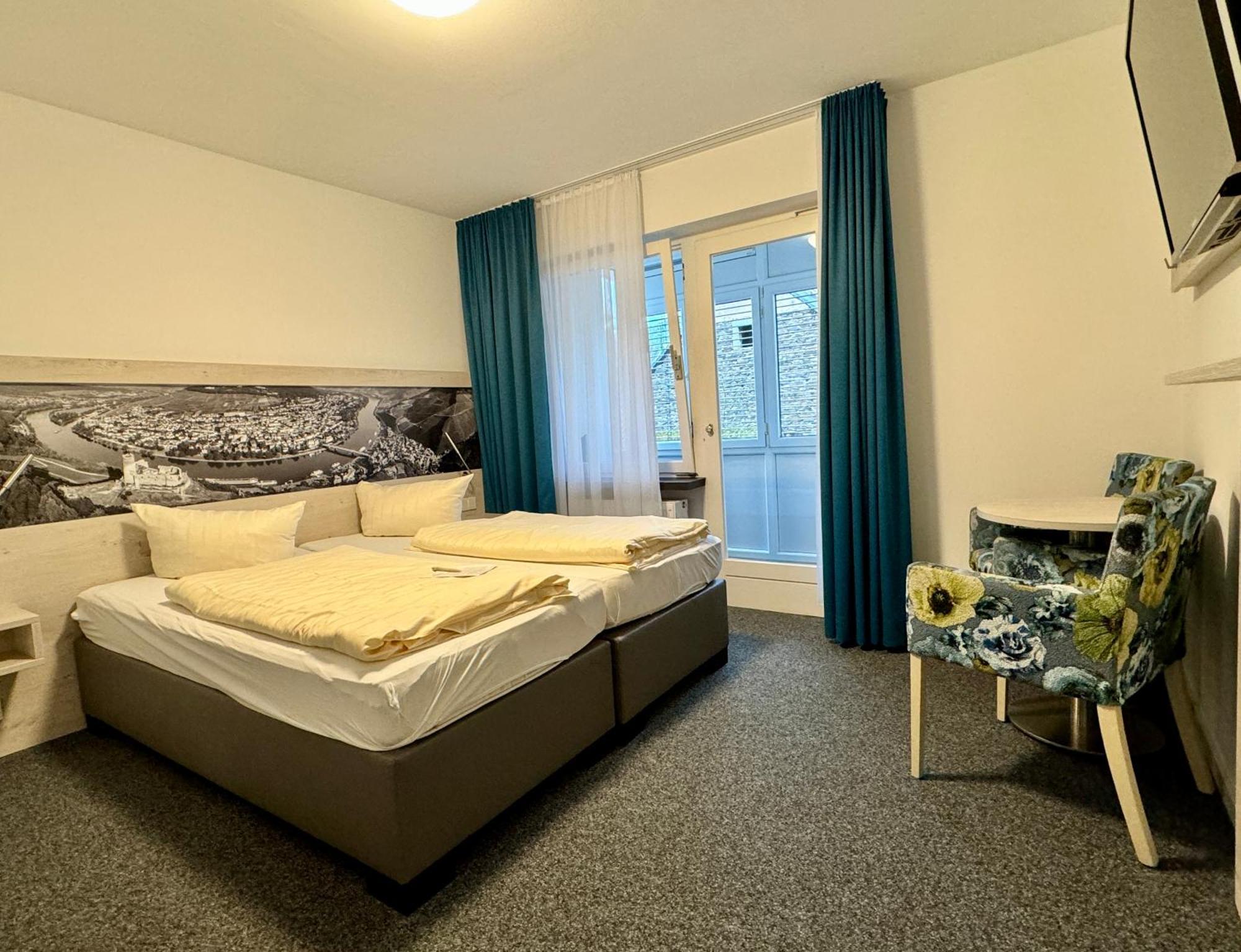 Sonnenuhr Bed & Breakfast Bernkastel-Kues Bagian luar foto