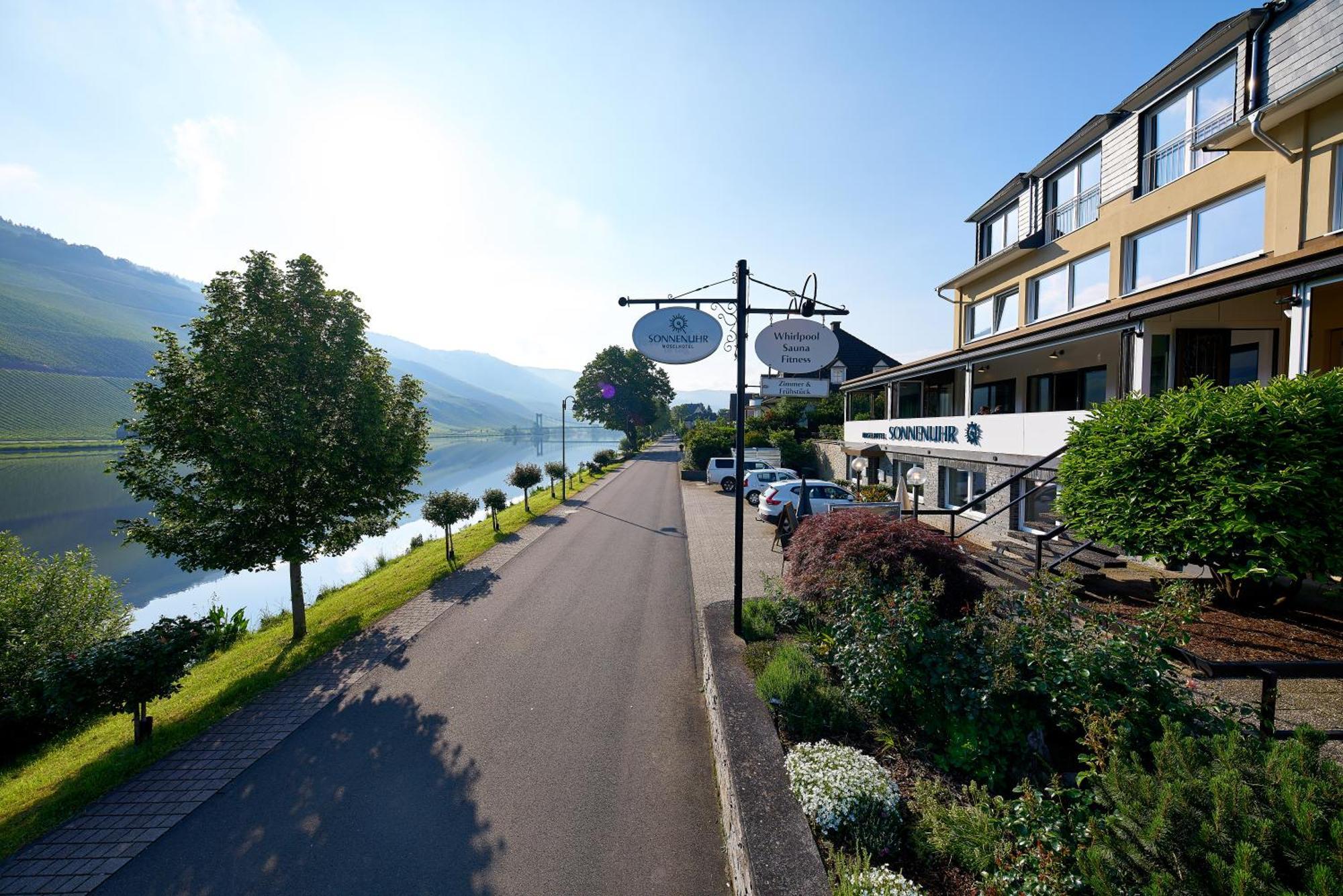 Sonnenuhr Bed & Breakfast Bernkastel-Kues Bagian luar foto